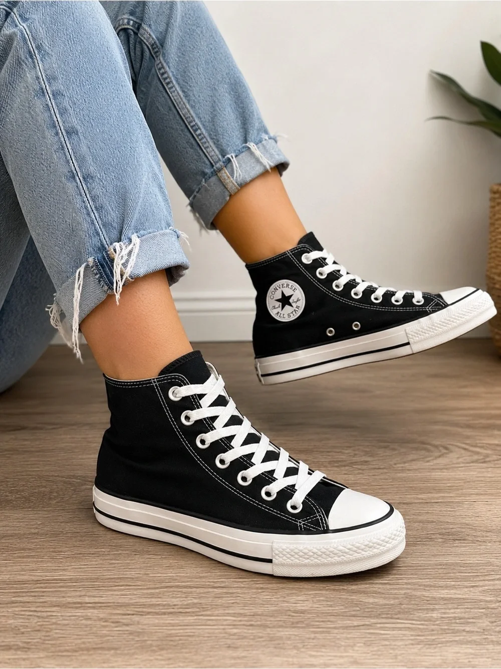 Converse Chuck Taylor All Star High Top Sneakers Black White Women’s Size 5.5 - Picture 1 of 8